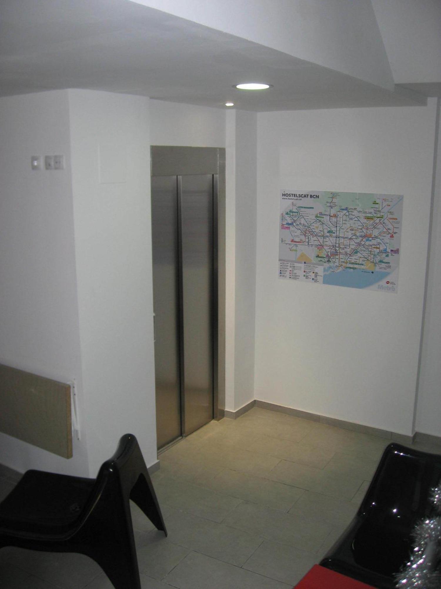 Hostelscat Барселона Екстериор снимка