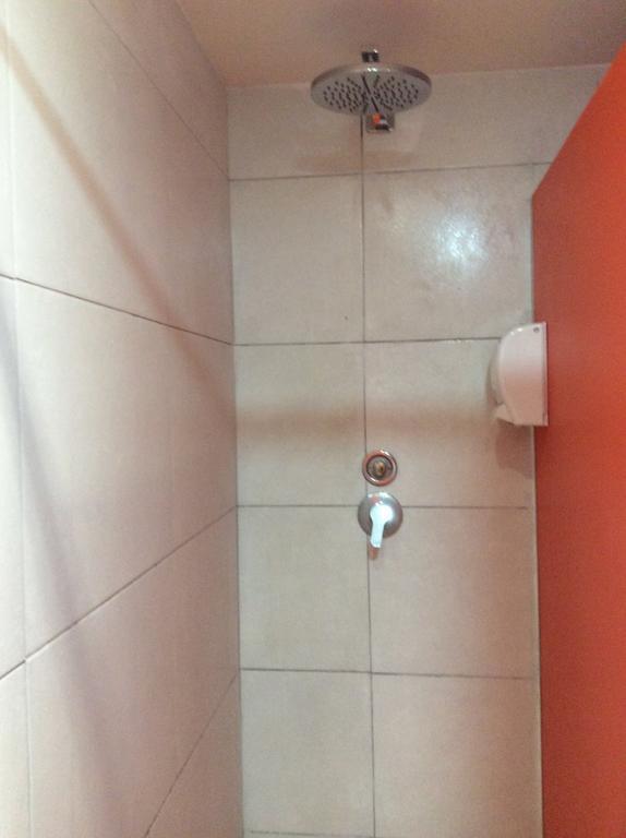 Hostelscat Барселона Екстериор снимка