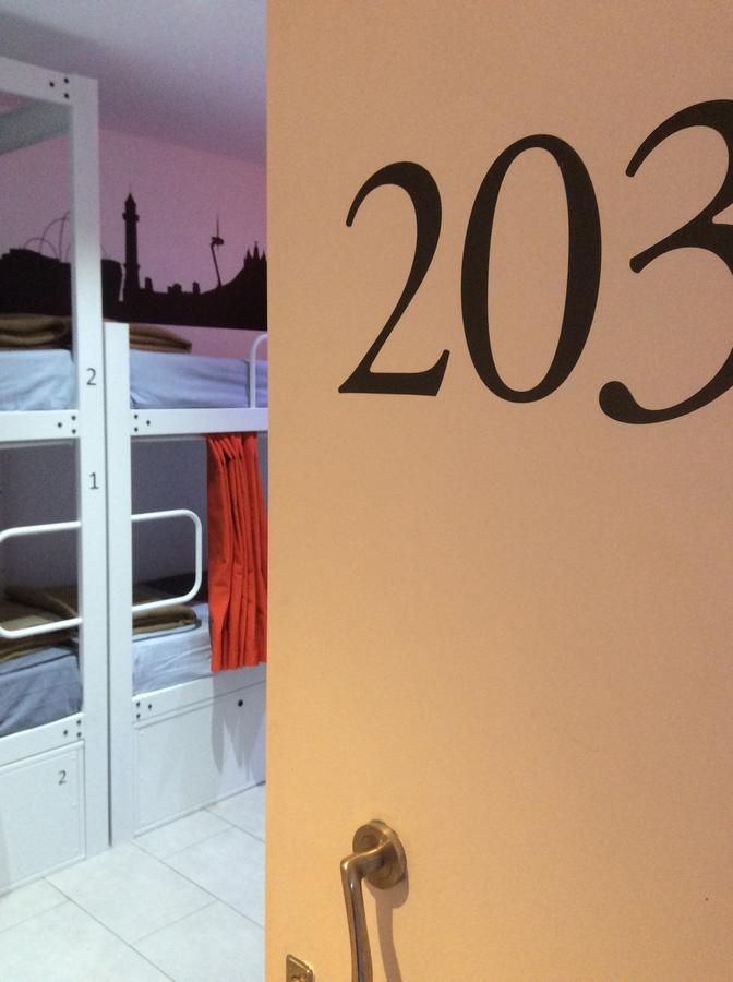 Hostelscat Барселона Екстериор снимка