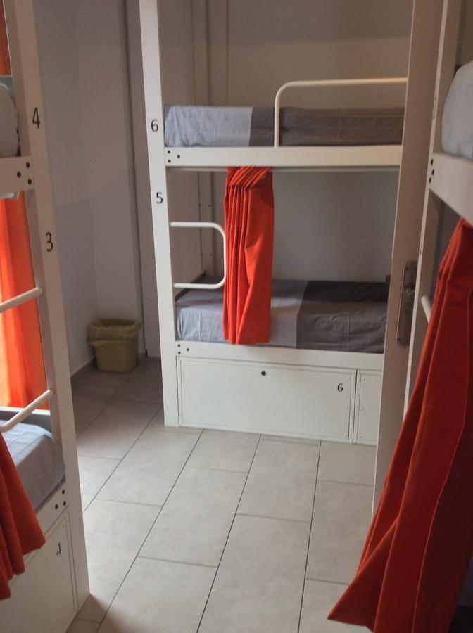 Hostelscat Барселона Екстериор снимка